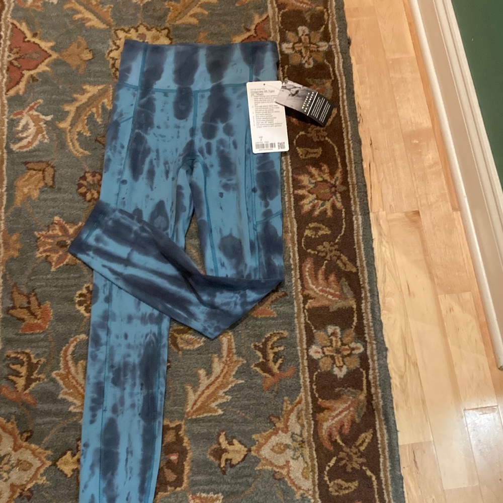 NWT Lululemon invigorate tight size 2